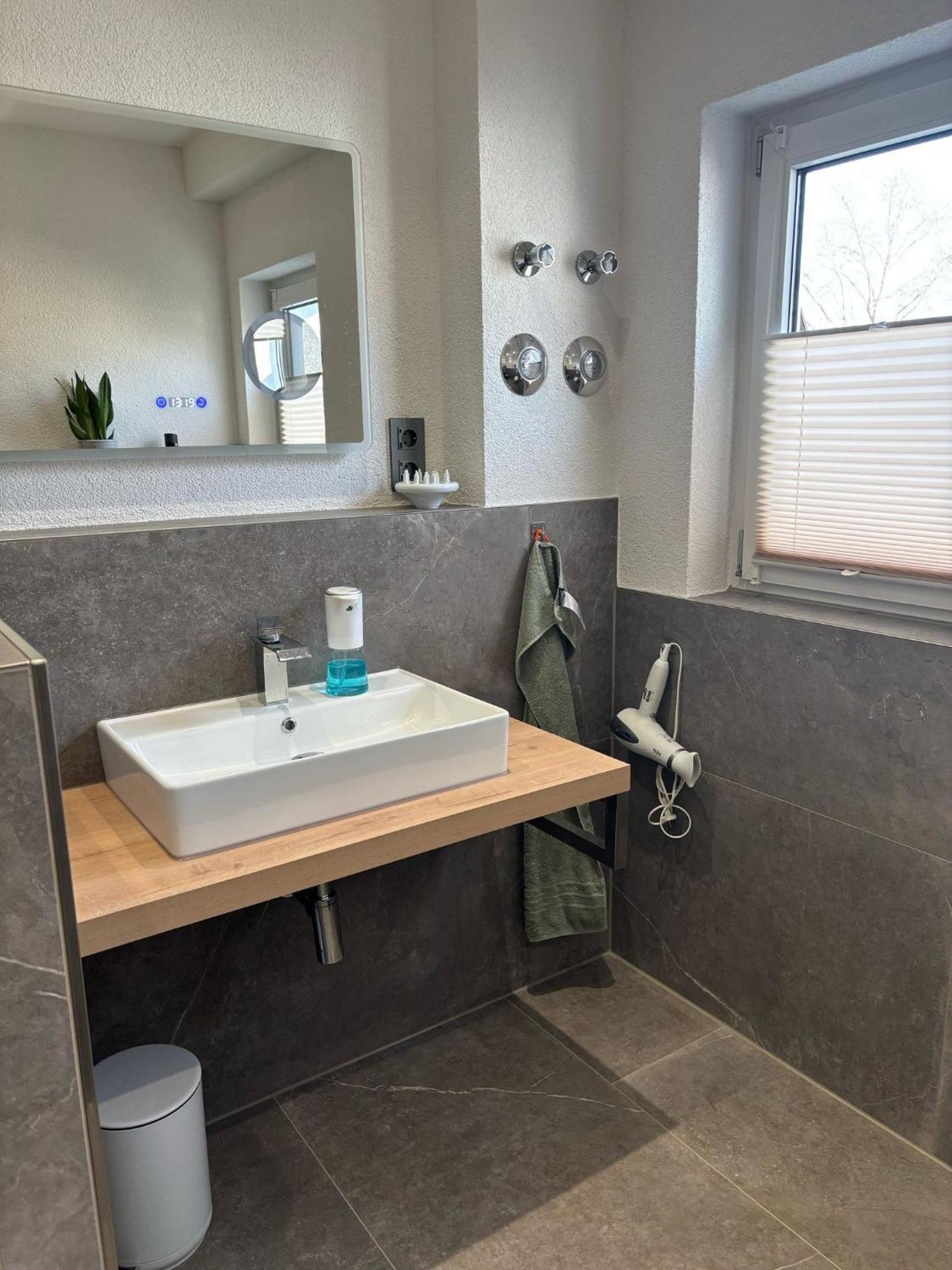 Appartement Business Ho 03 à Neckarsulm Extérieur photo
